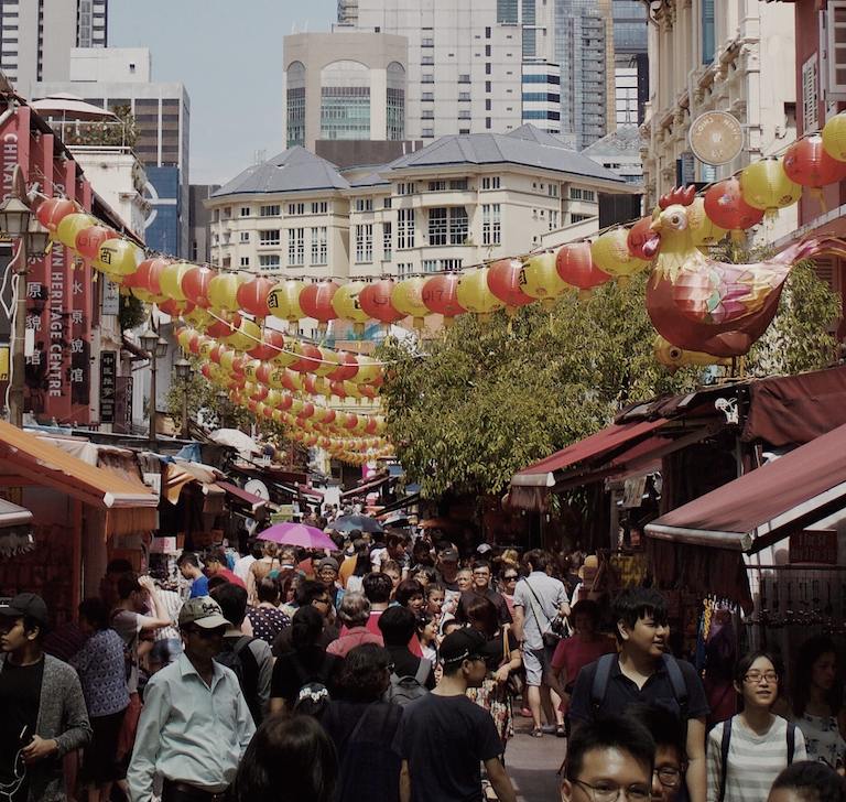 picture of a super crowded street in chinatown, singapore